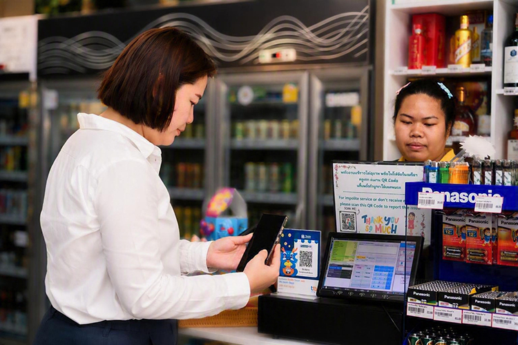 ธุรกิจค้าปลีก ค้าส่ง รับเงินหน้าร้านได้คล่อง พร้อมรู้ทุกยอดขายผ่าน ttb smart shop หนึ่งในโซลูชันของ ttb digital collection | ttb SME | finbiz by ttb”