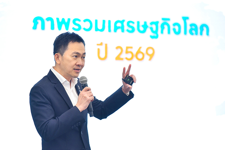 นายศรัณย์ ภู่พัฒน์ ประธานเจ้าหน้าที่บริหารลูกค้าธุรกิจ ทีทีบี