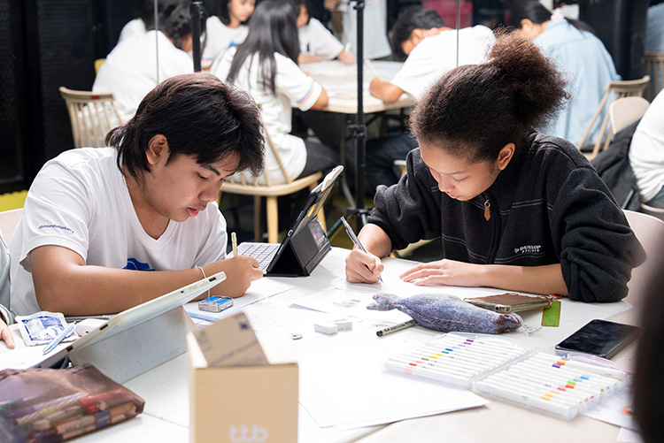 ไฟ-ฟ้า โดย ทีทีบี จับมือศิลปิน Jmons ปลุกพลังสร้างสรรค์เยาวชน