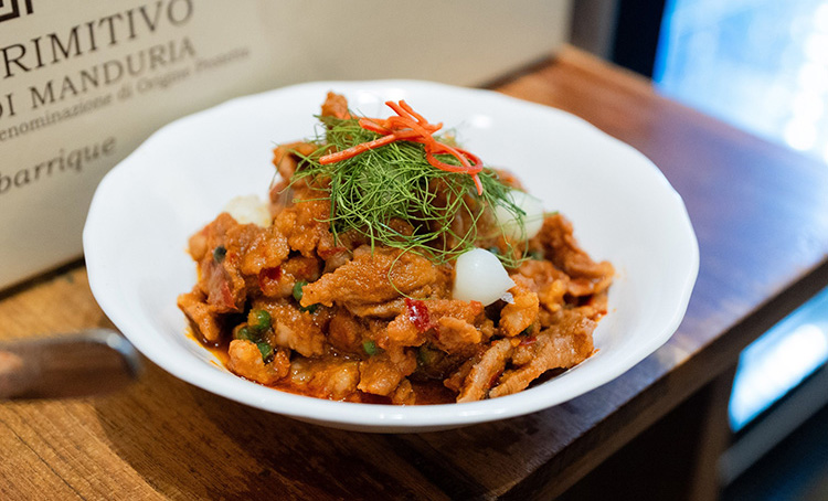 ttb reserve พาลูกค้าคนสำคัญอิ่มอร่อยกับมื้อพิเศษที่ร้าน “แสง ท่าเตียน”