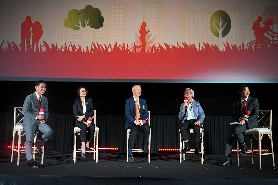 ทีทีบี ร่วมเป็นสักขีพยาน พรูเด็นเชียล ประเทศไทย มอบกรมธรรม์ประกันอุบัติเหตุ แก่ลูกจ้างกทม. และ โรงพยาบาลรัฐ